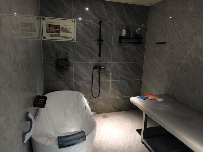 成都桑拿好服务有哪些地方_成都哪里有服务好的桑拿_成都桑拿好服务有几家